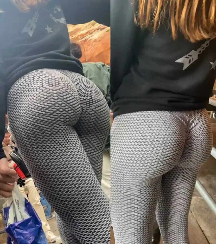 Epic ass teen creepshot in grey leggings