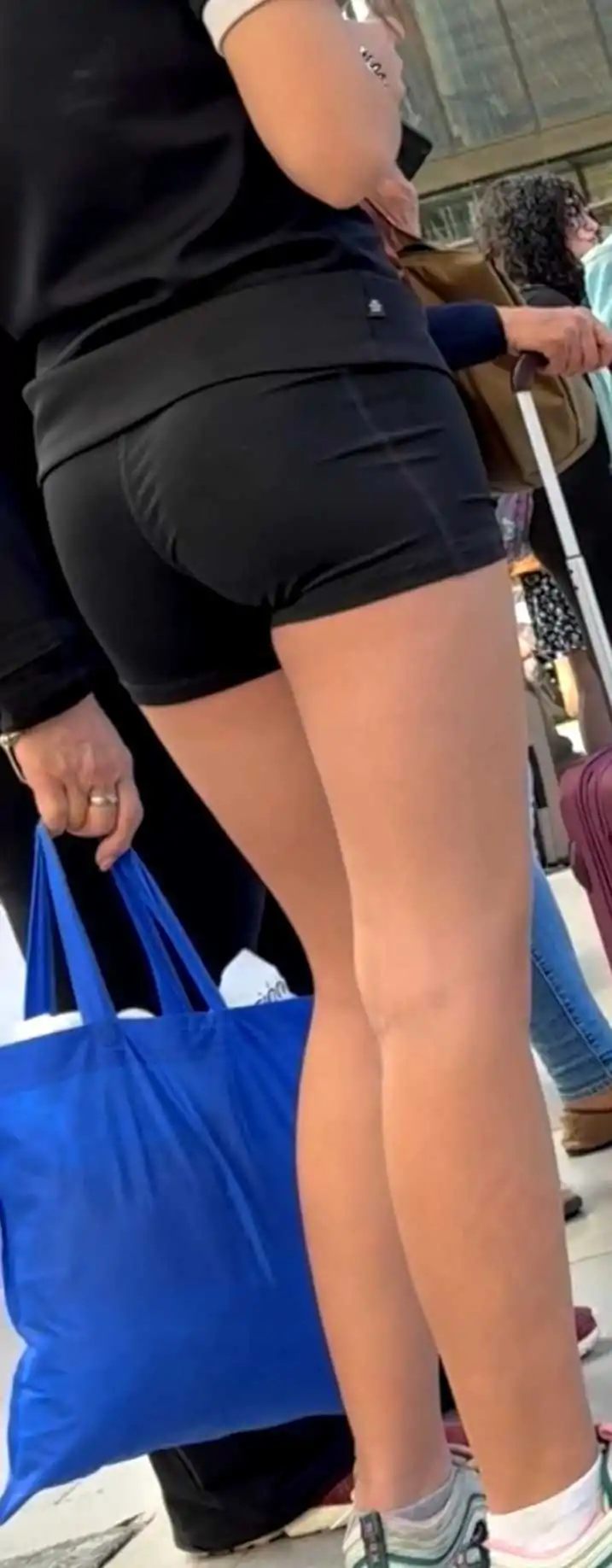 Cute Teen Creepshot Tight Ass