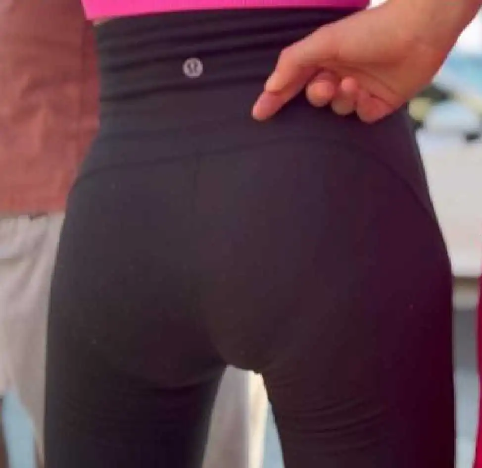 VPL Very Skinny Teen