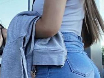 Short Clip Bubble Ass Teenie Creepshot