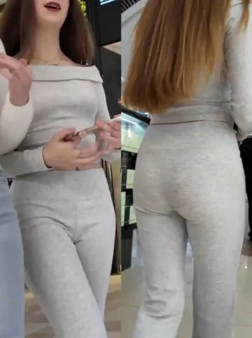 Skinny Body Teen In Grey Leggings VPL